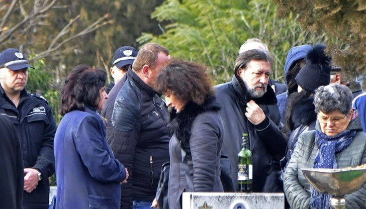 Арестантът присъства на траурната церемония в Хасково