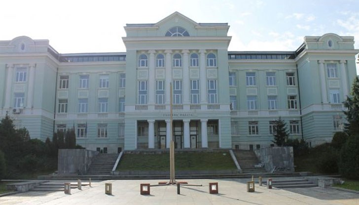 „Възпитанието“ е включвало удари по главата, скубане и дърпане на косата и ушите на 5 малолетни дечица в Помощно училище „Васил Друмев” „Възпитанието“ е включвало удари по главата, скубане и дърпане на косата и ушите на 5 малолетни дечица в Помощно училище „Васил Друмев”