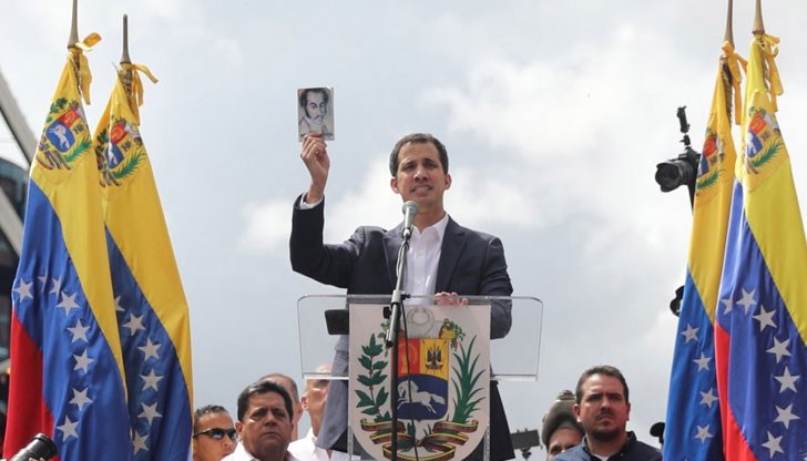 Ако до 8 дни сегашният държавен глава Николас Мадуро не свика избори