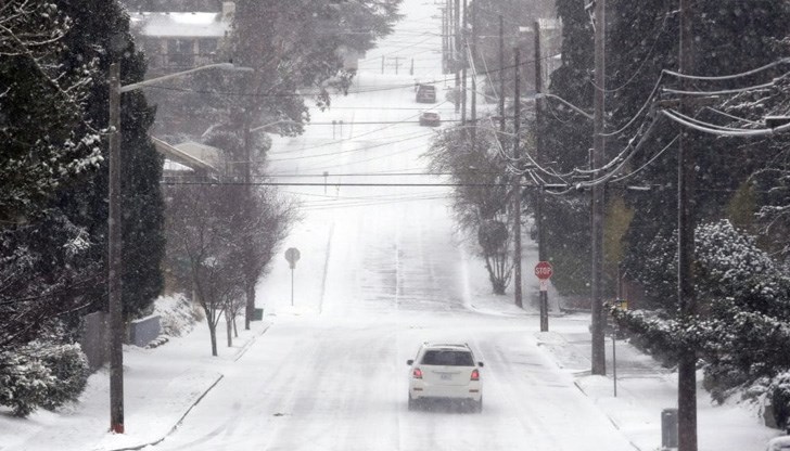200 полета от Международното летище „Такома“ бяха отменени