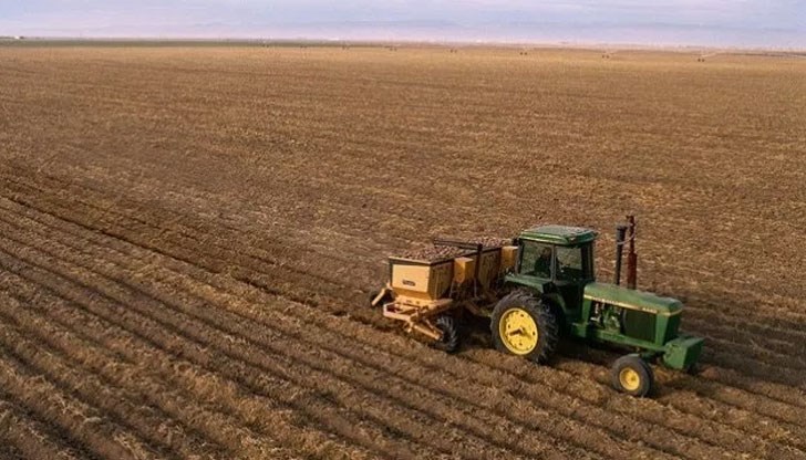 Затварят се ферми, нужни са работници от чужбина Затварят се ферми, нужни са работници от чужбина