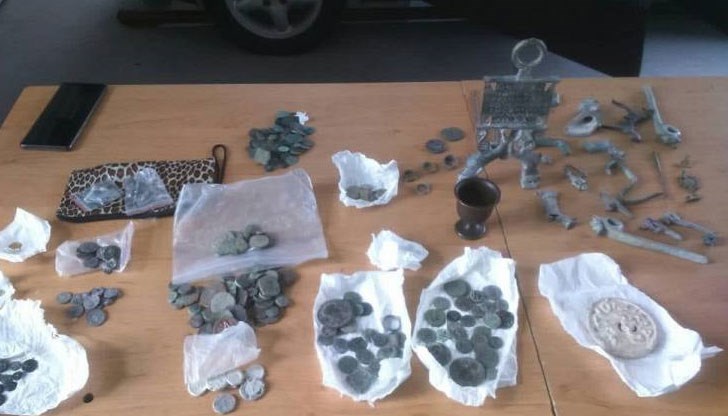 Обвиняемите са опитали да пренесат антиките през ГКПП „Лесово“