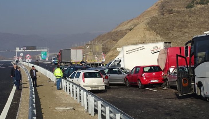 Или как институциите се надпреварват да бягат от отговорност след всяка пътна касапница