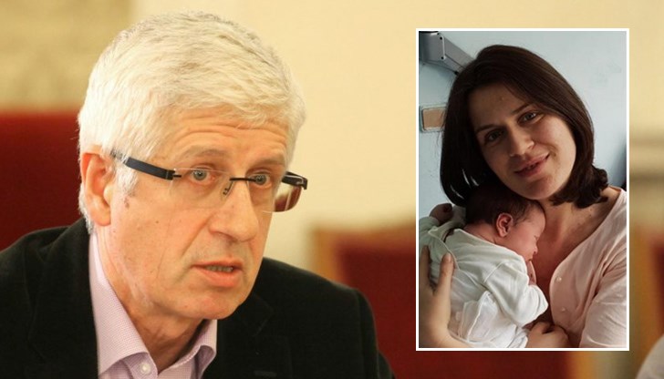 Дъщеря му Яна го дари с второ мъжко внуче Дъщеря му Яна го дари с второ мъжко внуче