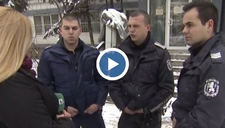 Тримата униформени са с травми след опит да спрат за проверка издирвано такси