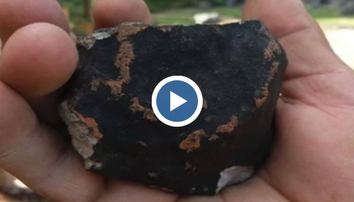 Жителите на град Виналес видели огнено кълбо в небето и дъжд от черни камъни