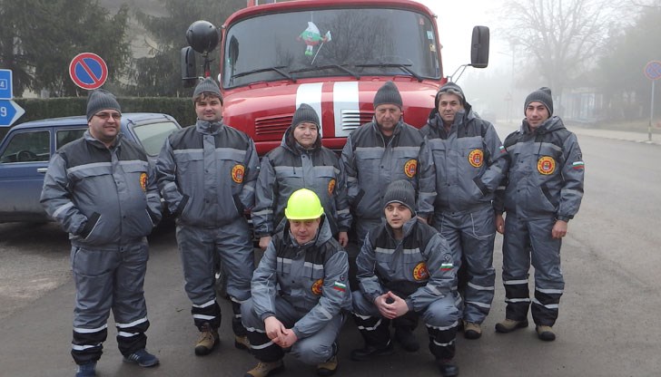 Формированието е единственото в Русенска област и едно от малкото в страната, което разполага със собствен противопожарен автомобил