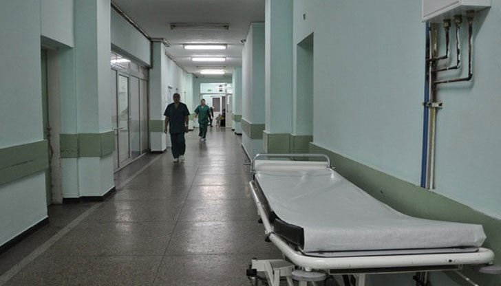 Лекарите в плевенска болница се борят за живота на 38-годишен от село Садовец