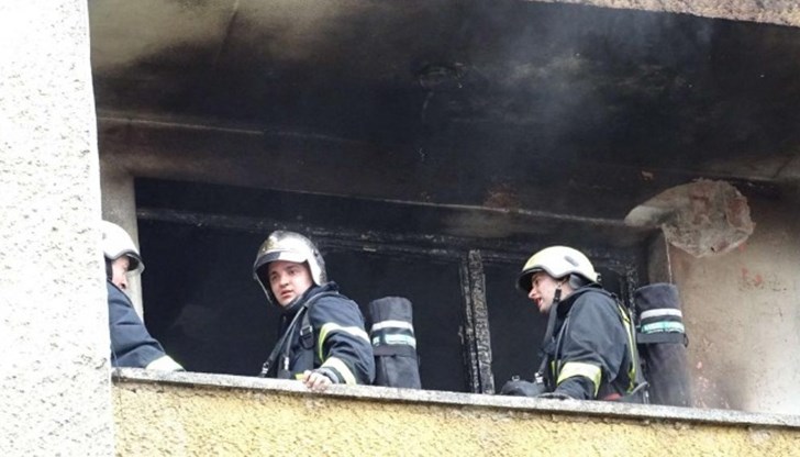 Пожарът е възникнал в общинско жилище на първия етаж в блок 13