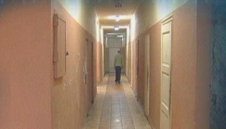 Ако издръжката не се увеличи, няма да могат да се повишат заплатите на медицинския персонал, както е по закон, нито ще може да се покрият разходите за лекарства и режийни, а за ремонти даже и дума не може да стане