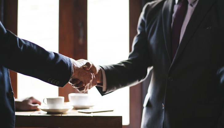 Но и МВР , и прокуратурата отказват всякакъв коментар Но и МВР , и прокуратурата отказват всякакъв коментар