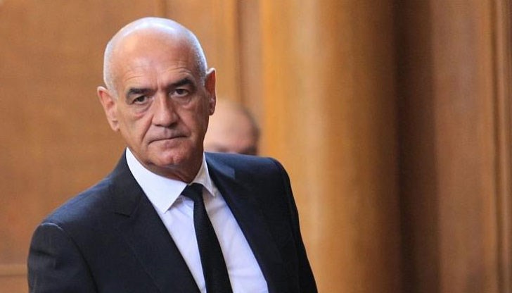 Според шефът на НЗОК така може да се попълни фондът без да се увеличава здравната вноска Според шефът на НЗОК така може да се попълни фондът без да се увеличава здравната вноска