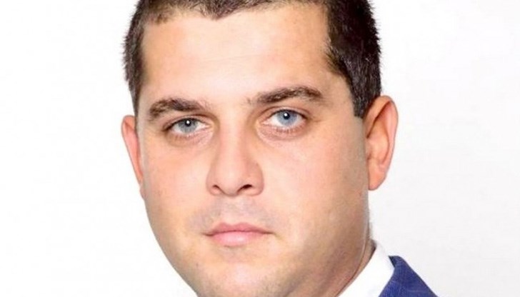 32-годишният адвокат е председател на групата на ВМРО в русенския общински съвет
