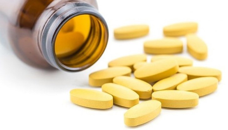 Отнема часове да се създаде нановлакно с дължина един микрон