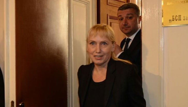 През 2017 г. Йончева заведе дело срещу Борисов заради негово изказване по време на предизборната кампания за парламентарните избори в Бургас и Варна