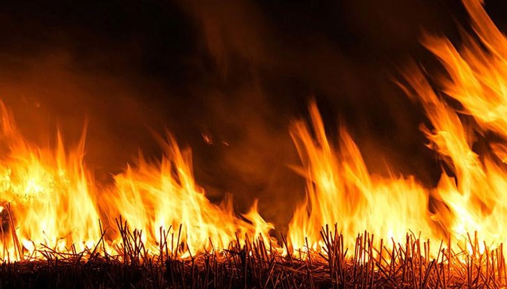 Инцидентът предизвиква задимяване на 233-и километър посока София Инцидентът предизвиква задимяване на 233-и километър посока София