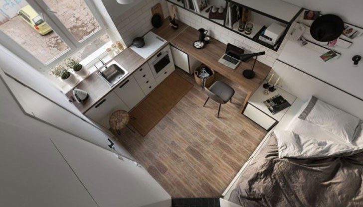 Апартаментът се намира в стара сграда в самия център на Одеса