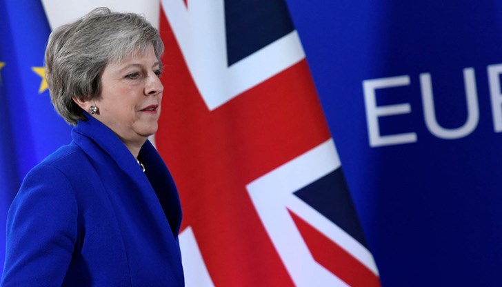 Британският премиер обеща до 12 март депутатите да гласуват отново споразумението за Brexit, договорено с Брюксел