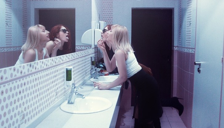 Жените имат средно по шест най-добри приятелки през живота си Жените имат средно по шест най-добри приятелки през живота си