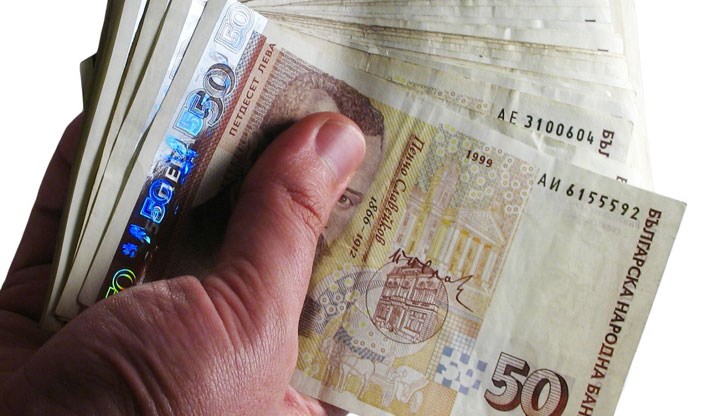 Фирмите за бързи кредити и заложните къщи измислиха как да заобиколят правилата