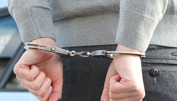 Той е ощетил измамените с големи суми пари и злато Той е ощетил измамените с големи суми пари и злато