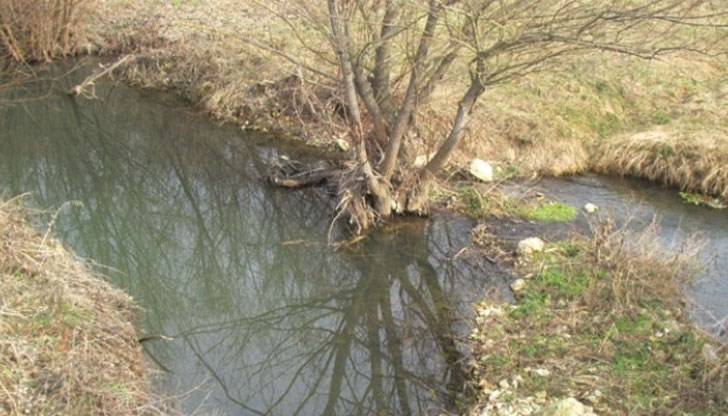 Има няколко критични участъка в района на селата Красен и Божичен, призна Заместник-областният управител на Русе Валентин Колев Има няколко критични участъка в района на селата Красен и Божичен, призна Заместник-областният управител на Русе Валентин Колев