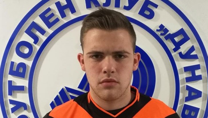 Валентин Обретенов е русенец и се занимава с футбол от 10 години