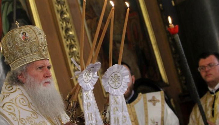 Църквата заявява, че се изказва по проекта на стратегия за детето "като грижовна майка" Църквата заявява, че се изказва по проекта на стратегия за детето "като грижовна майка"