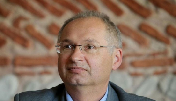 Дари Крайчич чакал, за да плати сандвича си "цели три минути, докато служителите си говорили", като накрая си излязъл, без да даде пари за него