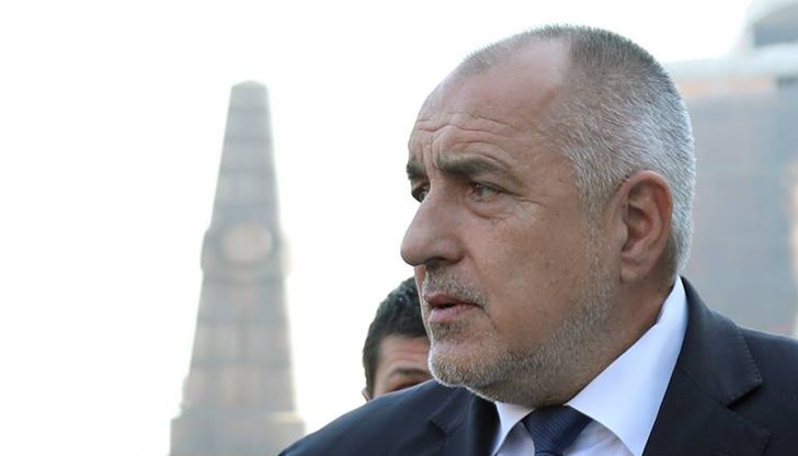 Един съвет – ако искате все пак изборите да не са тотален провал за вас, тези двамката – ГМР и Цецку Мислителя, им забранете да говорят