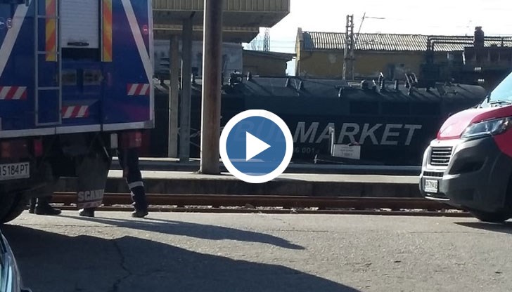 Товарен влак с вагони с пропан-бутан излезе от релсите тази сутрин на гара Пловдив