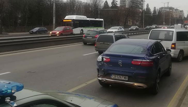 Тя е откарана във ВМА