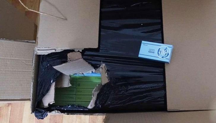 61-годишен българин е обяснил, че служител на куриерска фирма в България и не знае нищо за съдържанието на пратките