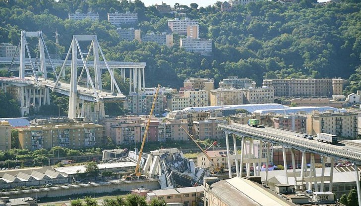 Освен големия брой жертви, срутването донесе и истински хаос в транспорта на Генуа