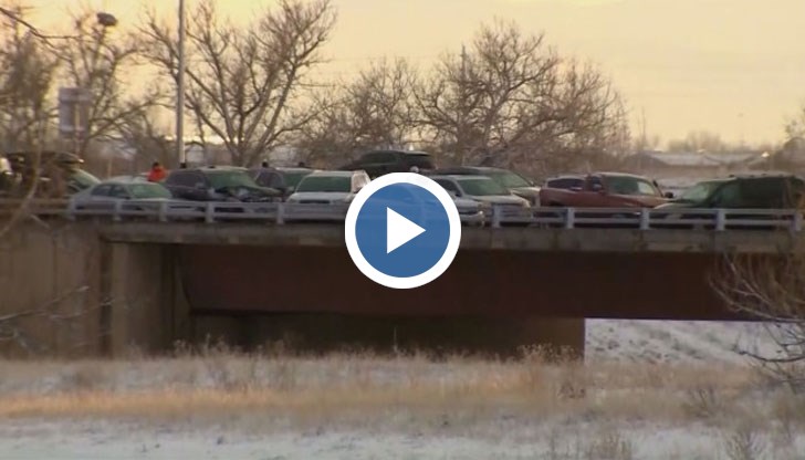 Причината за инцидента е заледяване на пътната настилка