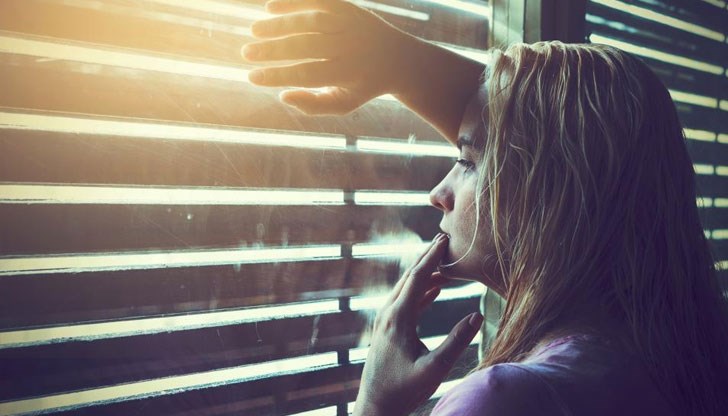 Върви си... макар и всичко, което искам, е да останеш!