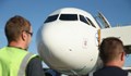 Самолет с 256 пътници на борда се приземи аварийно