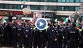 Протестиращите пред Народното събрание опитаха да пробият кордона от полицаи