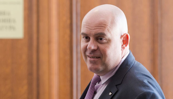 100% дава само Господ, заяви заместник главният прокурор 100% дава само Господ, заяви заместник главният прокурор