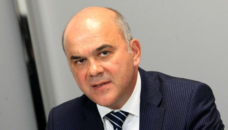 Това ще стане, след като се въведе новата формула за изчисление на парите