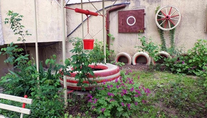 Идеята е поддържане на зелени площи на междублокови пространства Идеята е поддържане на зелени площи на междублокови пространства