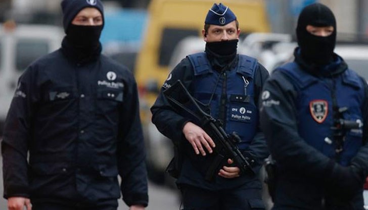 Службите са засекли съобщение с призив за атентат с автоматично оръжие на централната гара в страната Службите са засекли съобщение с призив за атентат с автоматично оръжие на централната гара в страната