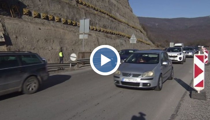 „Пътна полиция” е разположила екипи, които да подпомагат движението