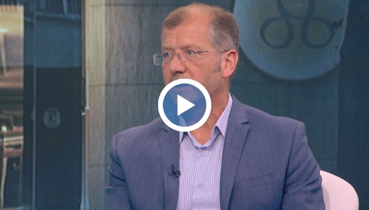 Скандалът е толкова голям, че ГЕРБ нямат полезни ходове, заяви Михаил Екимджиев