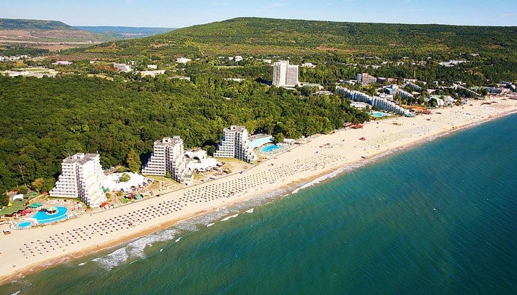 Морският курорт "Албена" се обръща към Русе в търсенето на професионалисти за предстоящия летен сезон