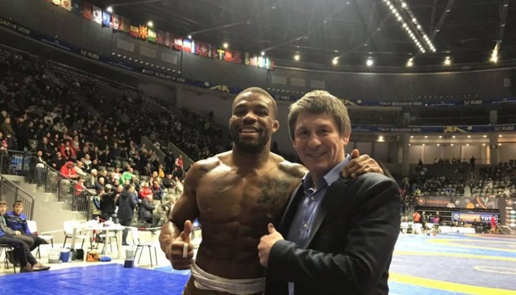 Животът ми даде шанс да му стисна ръката в Русе