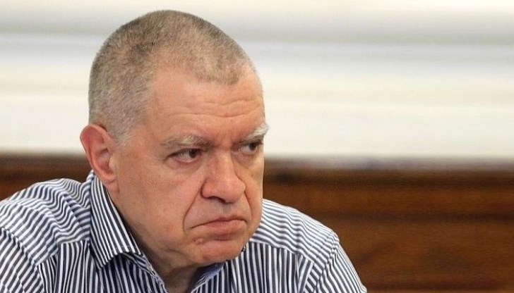 Политиците трябва да свикнат с мисълта, че не са недосегаеми Политиците трябва да свикнат с мисълта, че не са недосегаеми