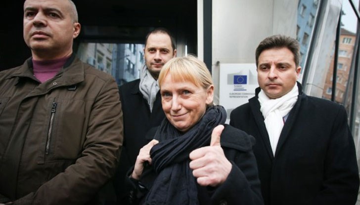 От проведени 293 конференции, Елена Йончева има 266 номинации – тя е припозната в огромна част от партията, посочи Кирил Добрев