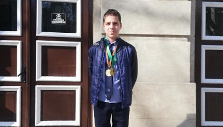 Момчето смята да продължи образованието си в Оксфорд или Кеймбридж