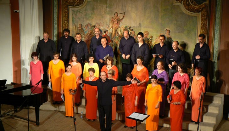 Първият фестивален уикенд включва две премиери – 2 световни и 3 фестивални на музика от различни генерации български и чужди композитори Първият фестивален уикенд включва две премиери – 2 световни и 3 фестивални на музика от различни генерации български и чужди композитори